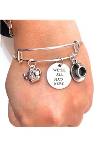 Bracciale Bangle con piastrina incisione We're All Mad Here
