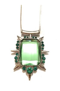 Collana Pietra Verde Amuleto