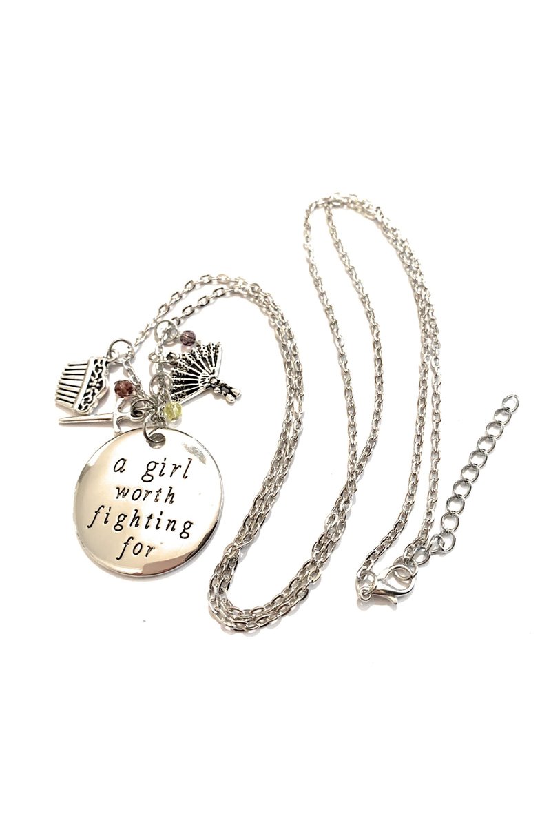 Collana A Girl Worth Fighting for